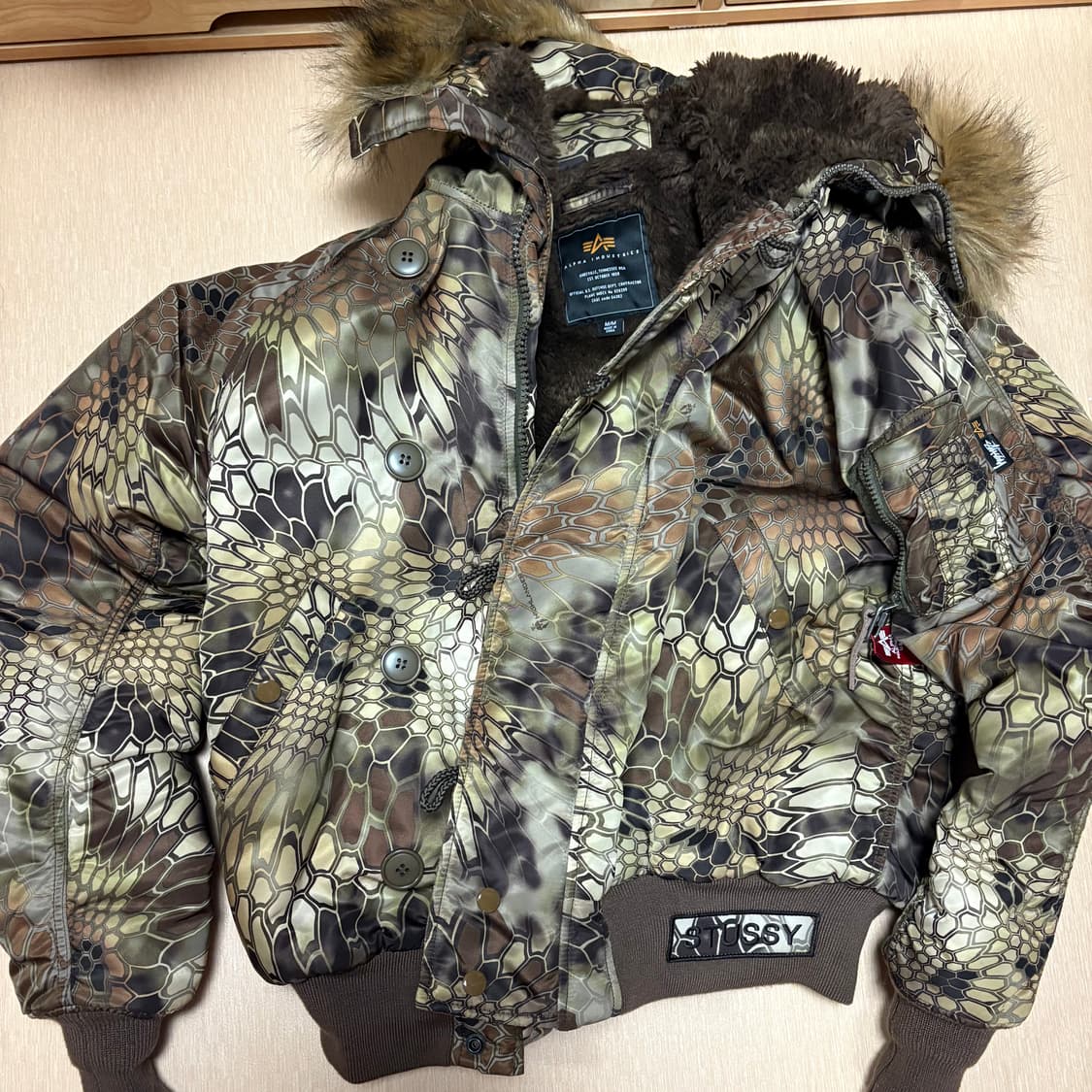 스투시 알파인더스트리 파카 상품이미지2