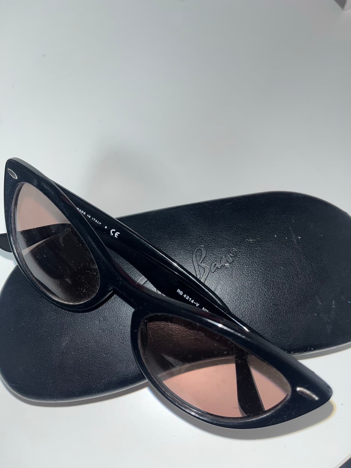 레이벤 니나 선글라스 블랙 상품이미지4