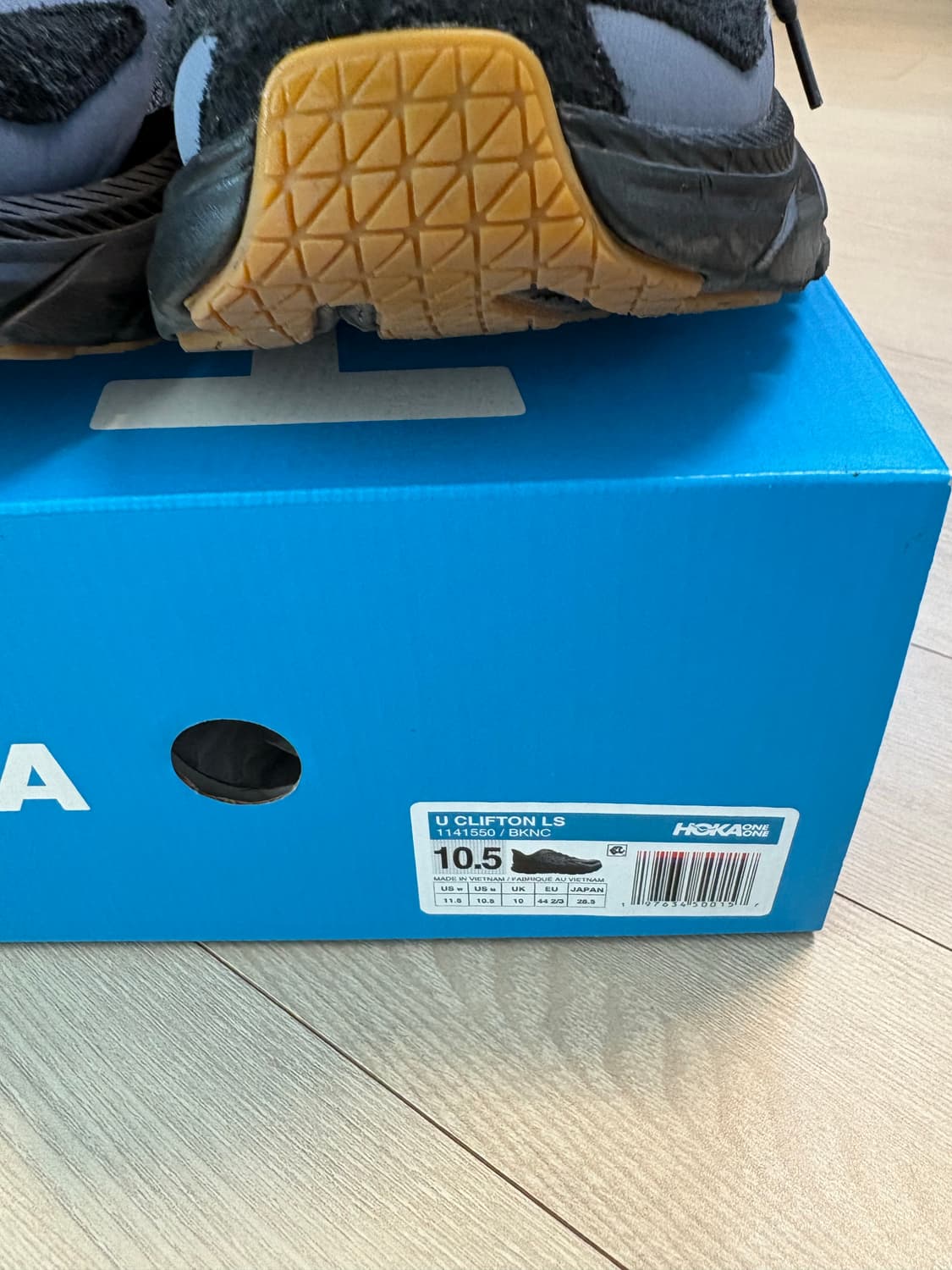 호카오네오네 클리프톤 285 상품이미지1