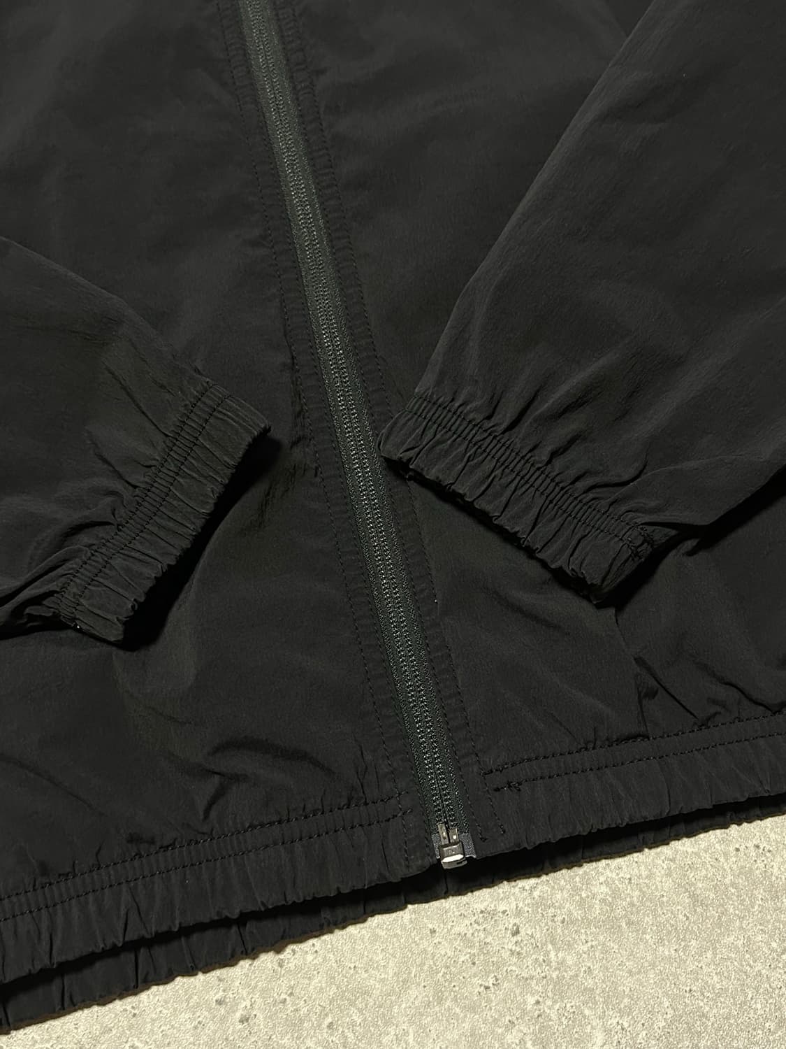 라코스테 스몰로고 솔리드 우븐 바람막이 상품이미지4