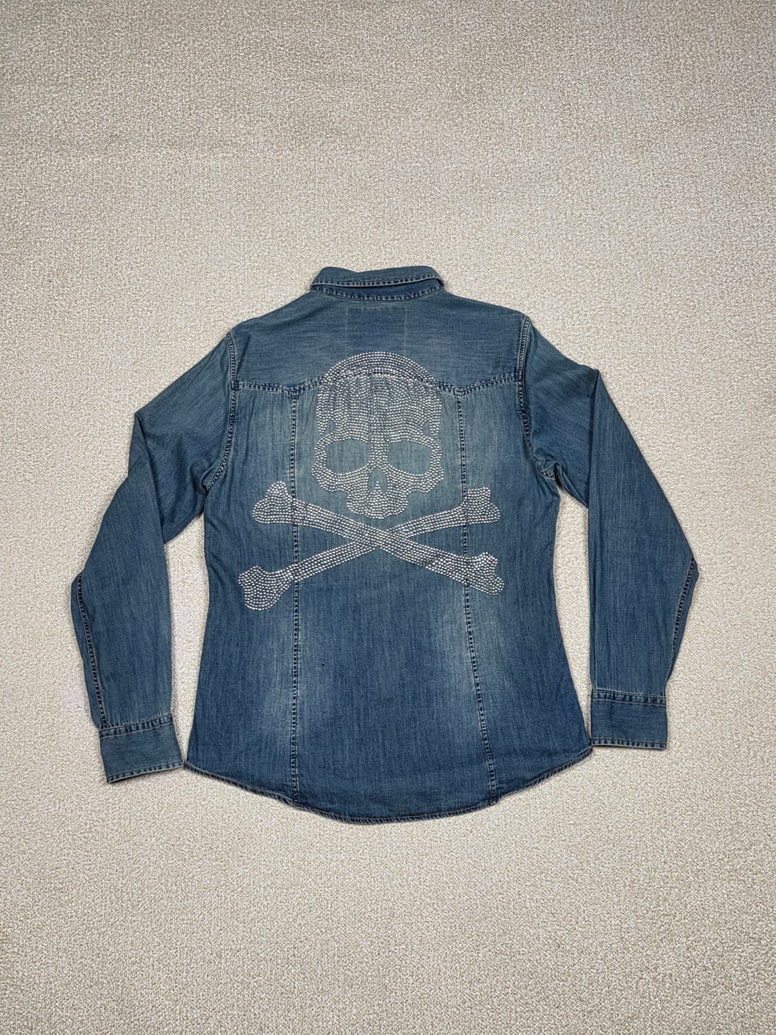 [필립플레인] 스컬 스터드 로고 패치 데님 셔츠 | 00268 상품이미지6