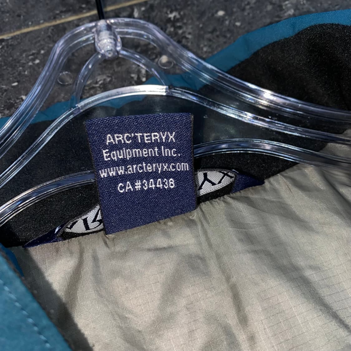 아크테릭스 윈드스토퍼 프리마로프트 바람막이 점퍼 자켓 상품이미지8