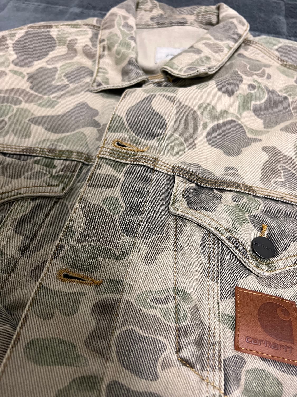 칼하트윕 덕 헬스톤 자켓 카모 덕 상품이미지2