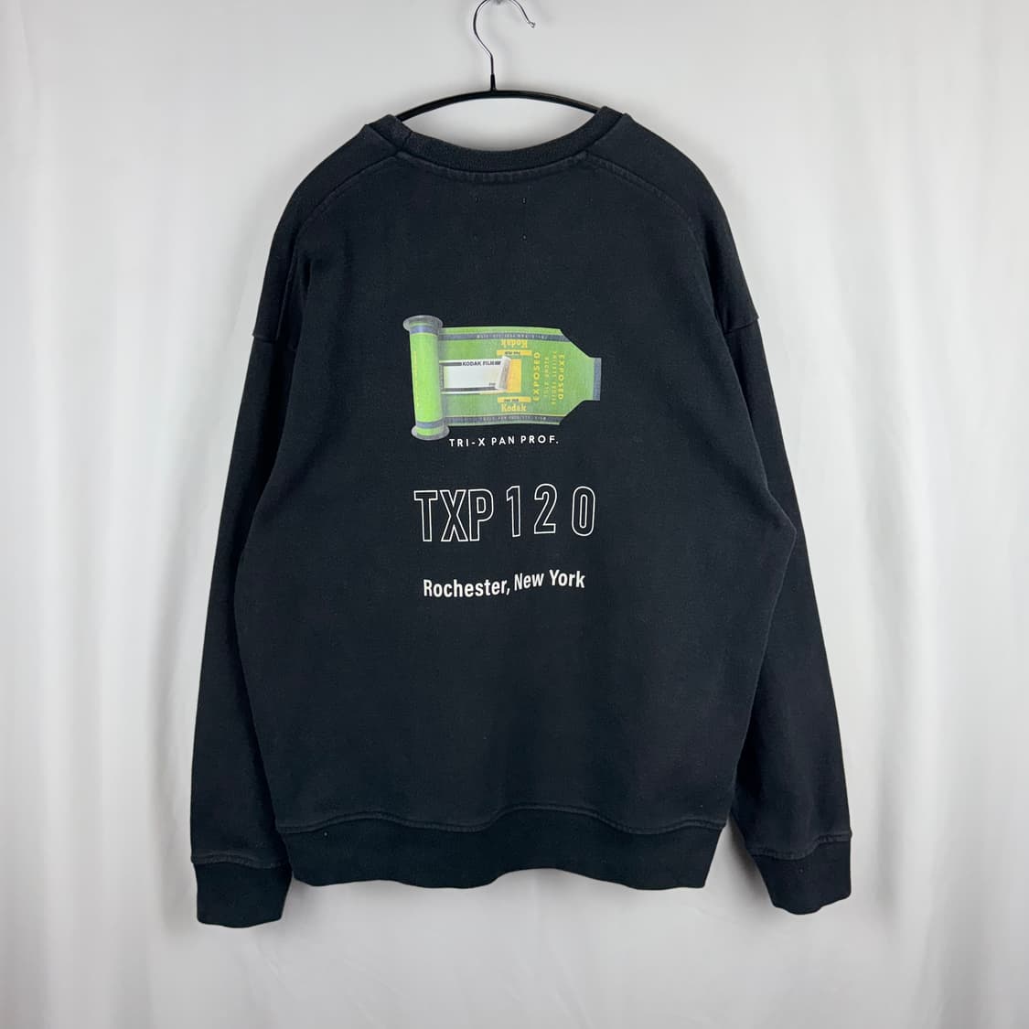 (L) 코닥 헤비웨이트 프린팅 맨투맨 블랙 상품이미지5