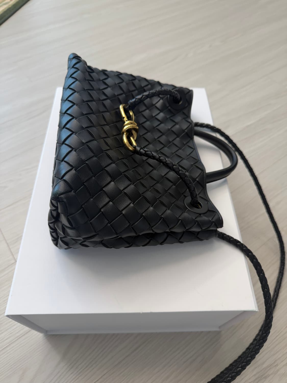 보테가베네타 안디아모 스몰 블랙 상품이미지5