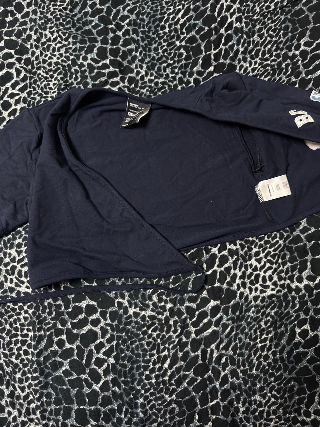 배드블러드 BCAC 엠블렘 랩 탑 네이비 S크롭 반팔 스트랩 상품이미지2