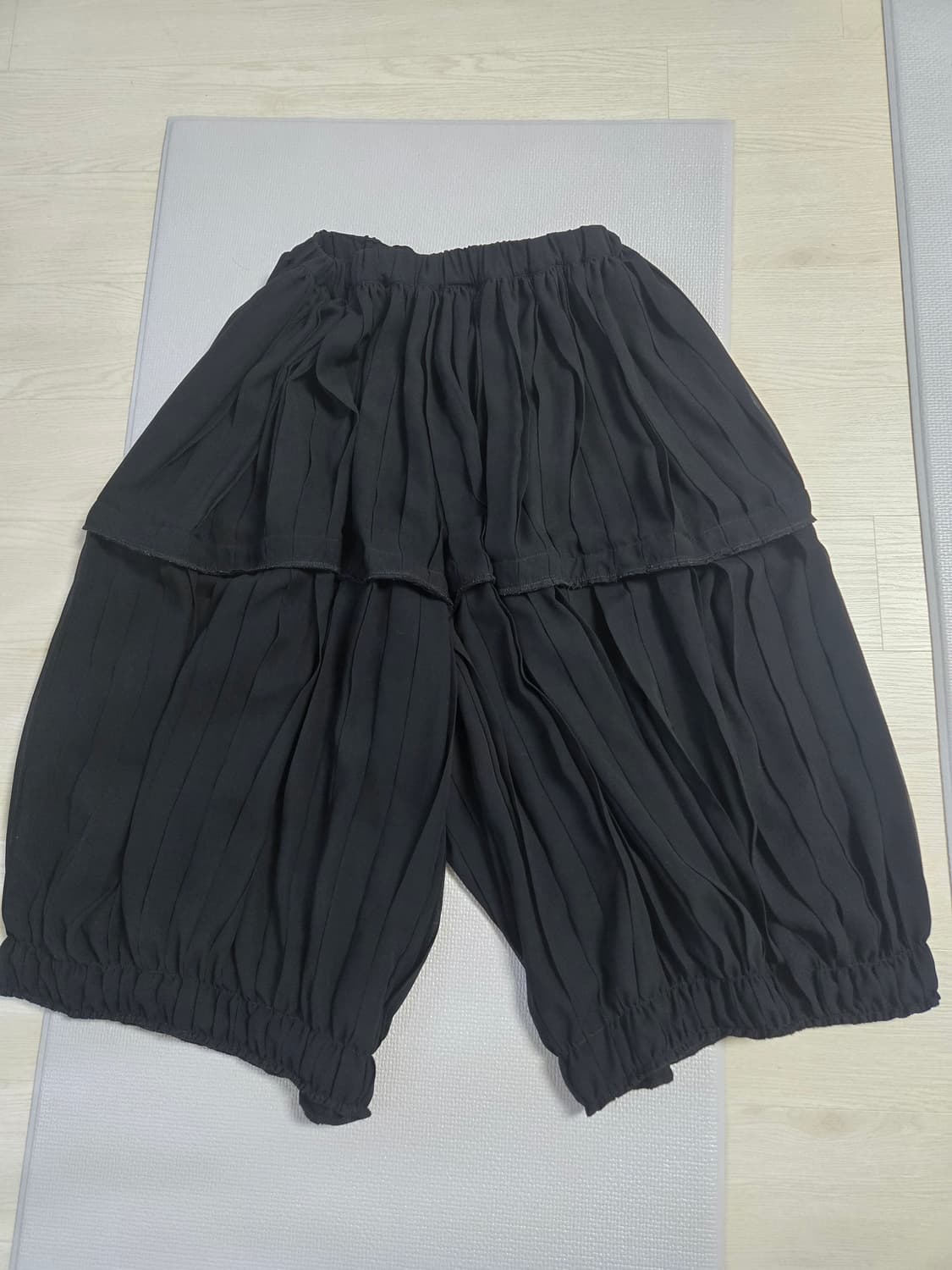 꼼데가르송 조젯 플리츠 벌룬팬츠 상품이미지2