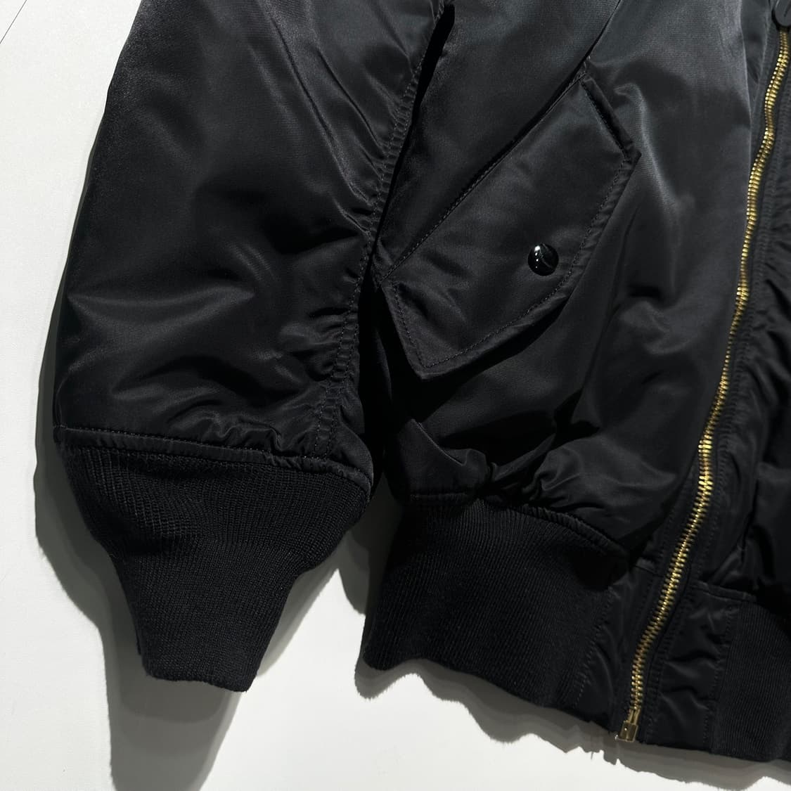 알파 인더스트리 MA-1 항공 점퍼 블랙 상품이미지6