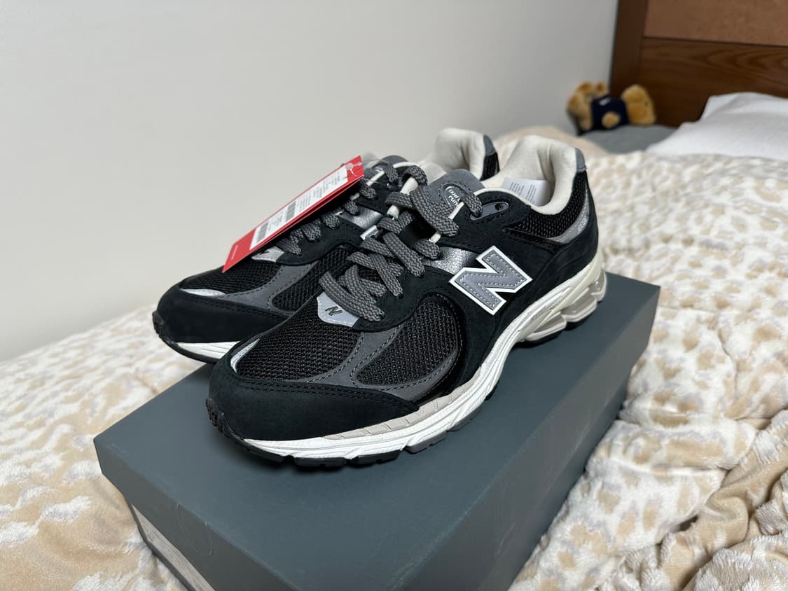 뉴발란스 2002RNC 프리미엄 빈티지블랙 265 새상품 상품이미지3
