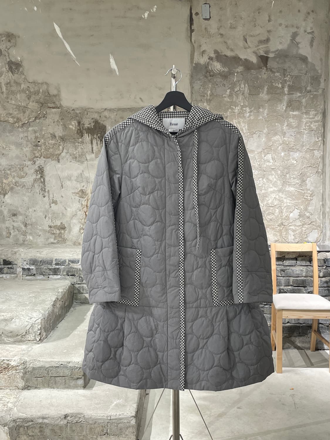르네 그레이 깅엄 체크 패널 퀼팅 후디 자켓 상품이미지1