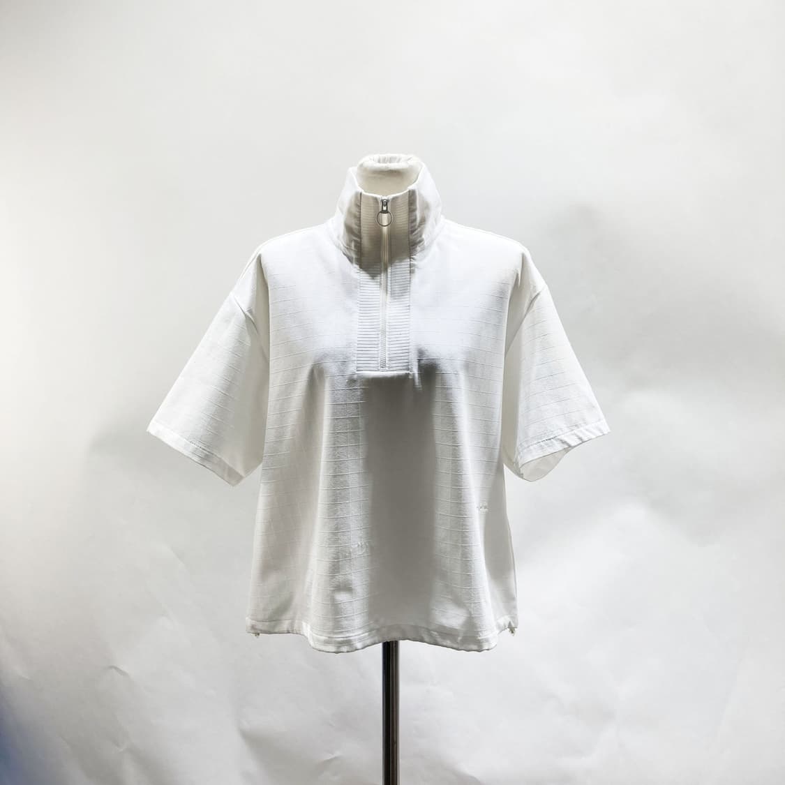 아이더 2023 여성폴라넥 크롭반팔 L 진스센스 상품이미지1