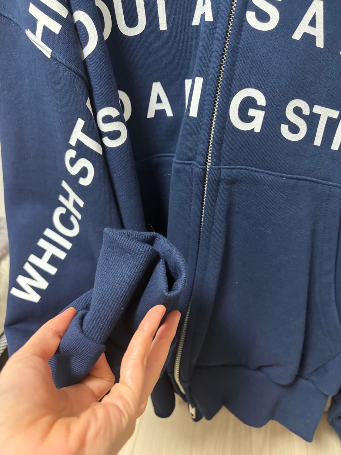 esc 스튜디오 후드집업 상품이미지3