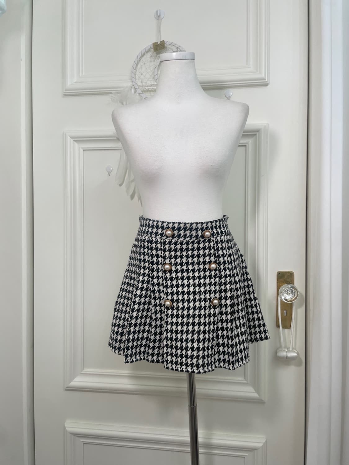 ivory black check tweed button point min 상품이미지1