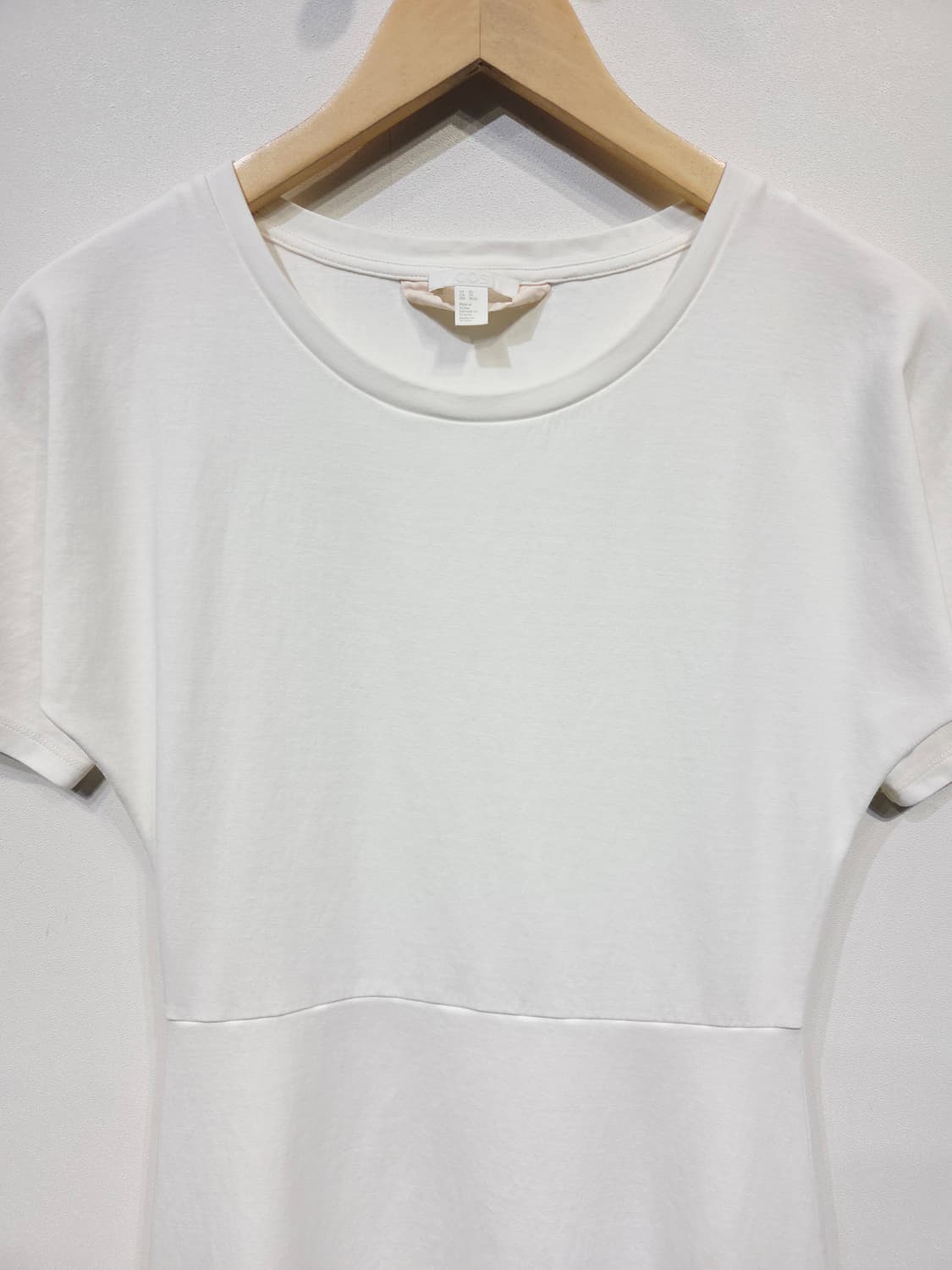 COS 코스 화이트 반팔 플레어 원피스 상품이미지3