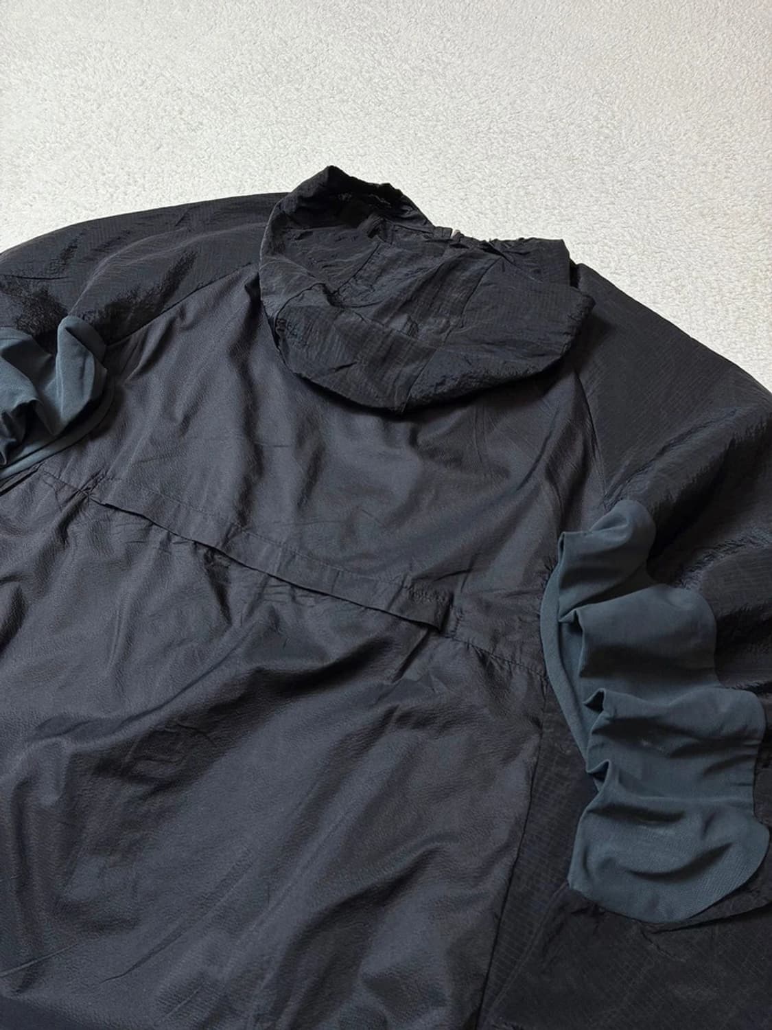 나이키 23ss 트레일 에어리즈 러닝 후디 윈드자켓 PN7484 상품이미지6