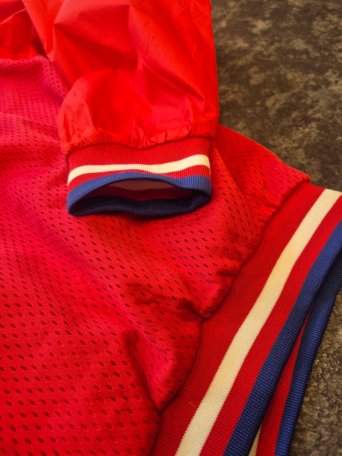 나이키 팀 바람막이 자켓 L 사이즈입니다 상품이미지8