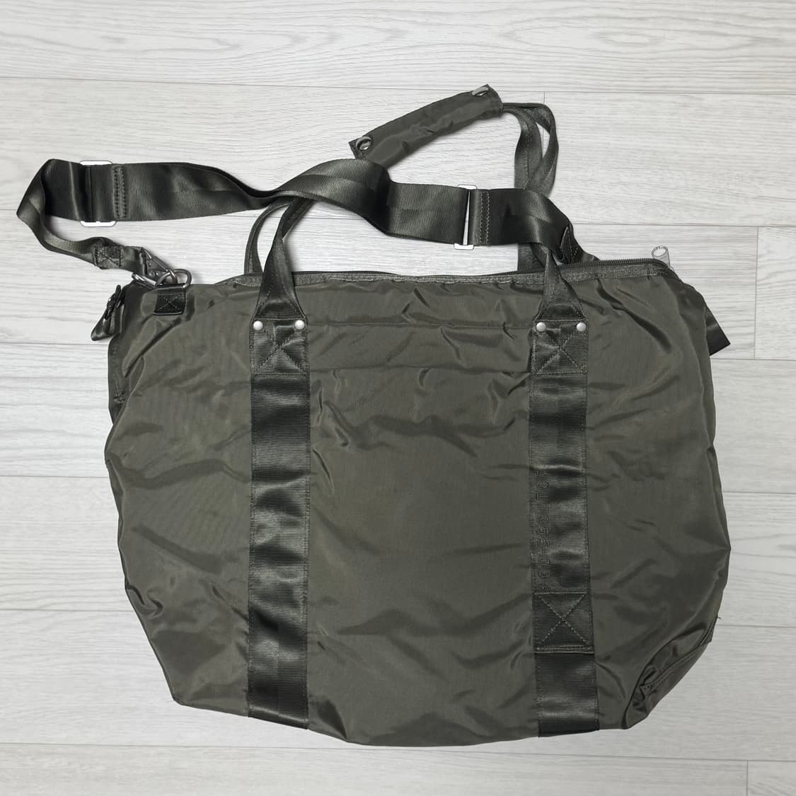 아르켓 36-아워 토트백 올리브 상품이미지1