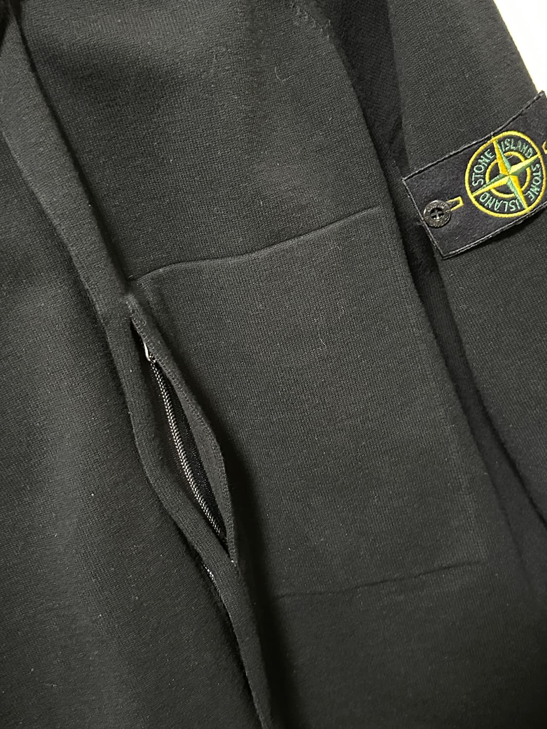 (백화점판)스톤아일랜드 후드 니트집업 블랙 XL 상품이미지5