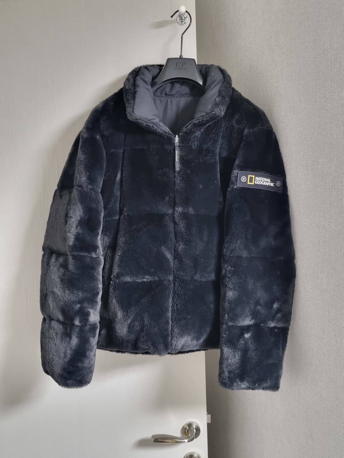 디스이즈네버뎃 리버시블 후리스 패딩 상품이미지1