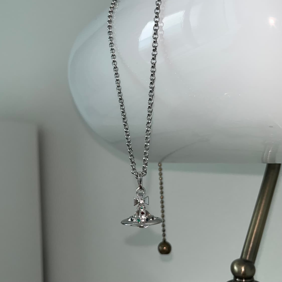 비비안웨스트우드 투명 orb 목걸이 상품이미지4