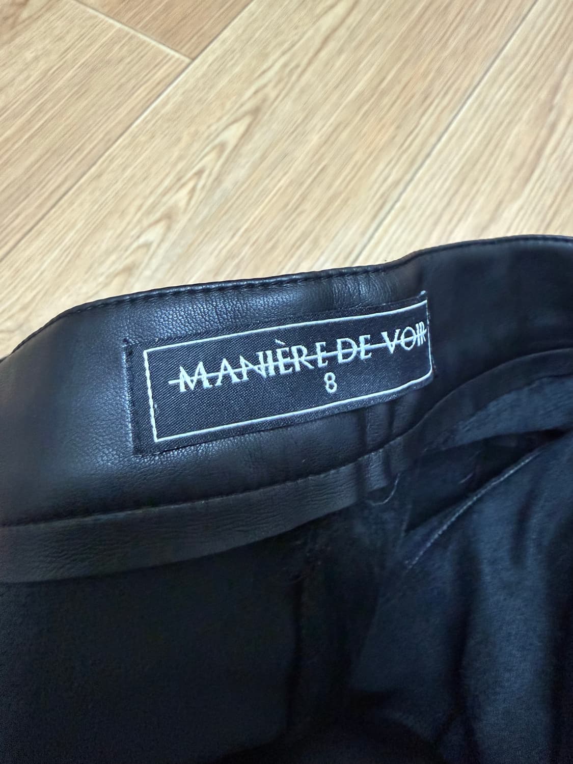 Manière De Voir 하이웨스트 레더 셔링팬츠 상품이미지8