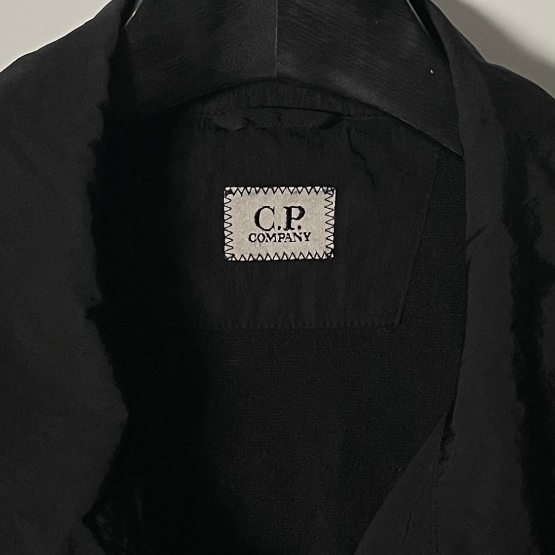 CP컴퍼니 투웨이 렌즈 나일론 자켓 (on.557)   상품이미지6