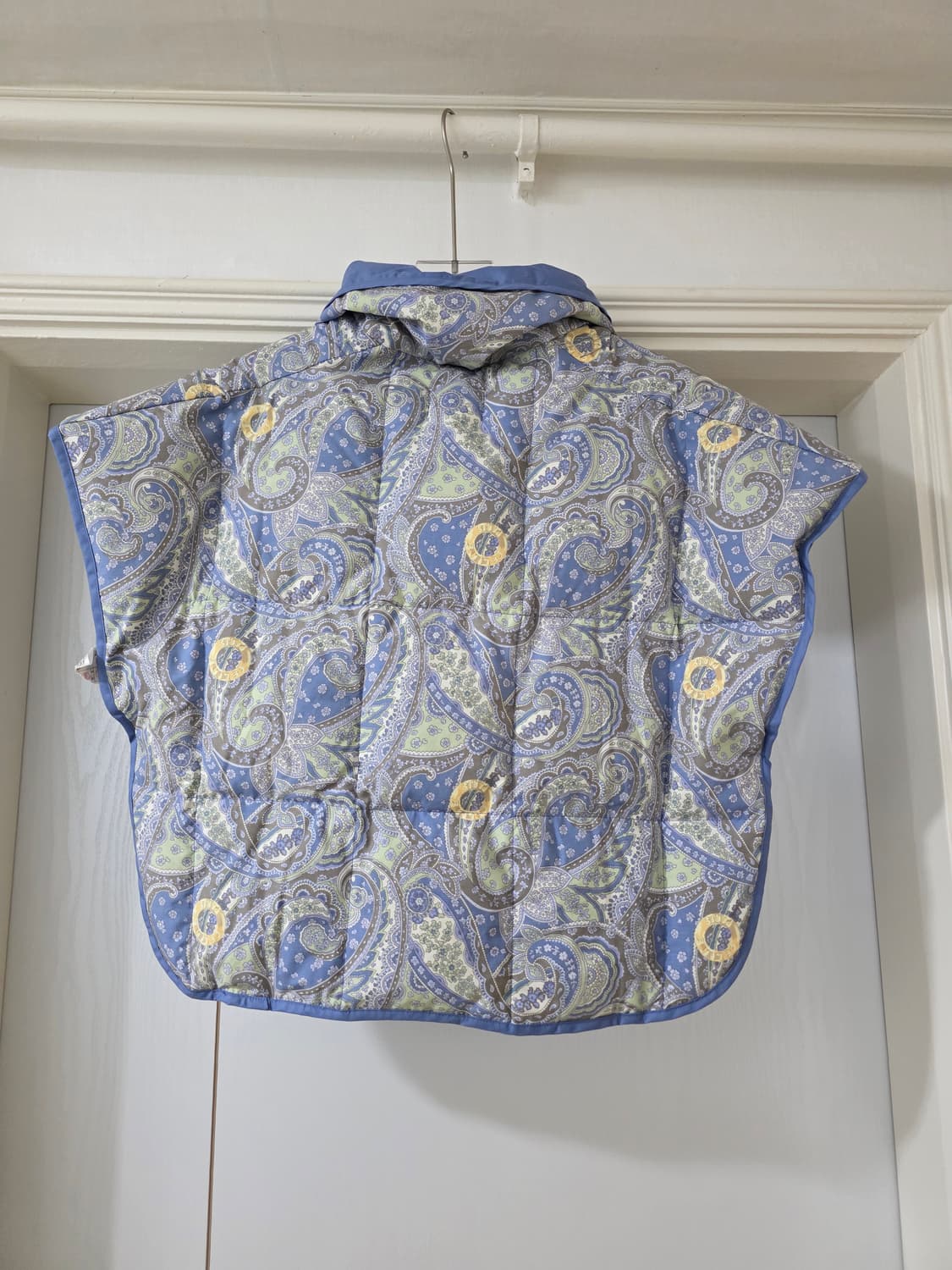 거의새거) 정품 셀린느 페이즐리 여성 퀼팅 경량 다운 조끼 상품이미지2