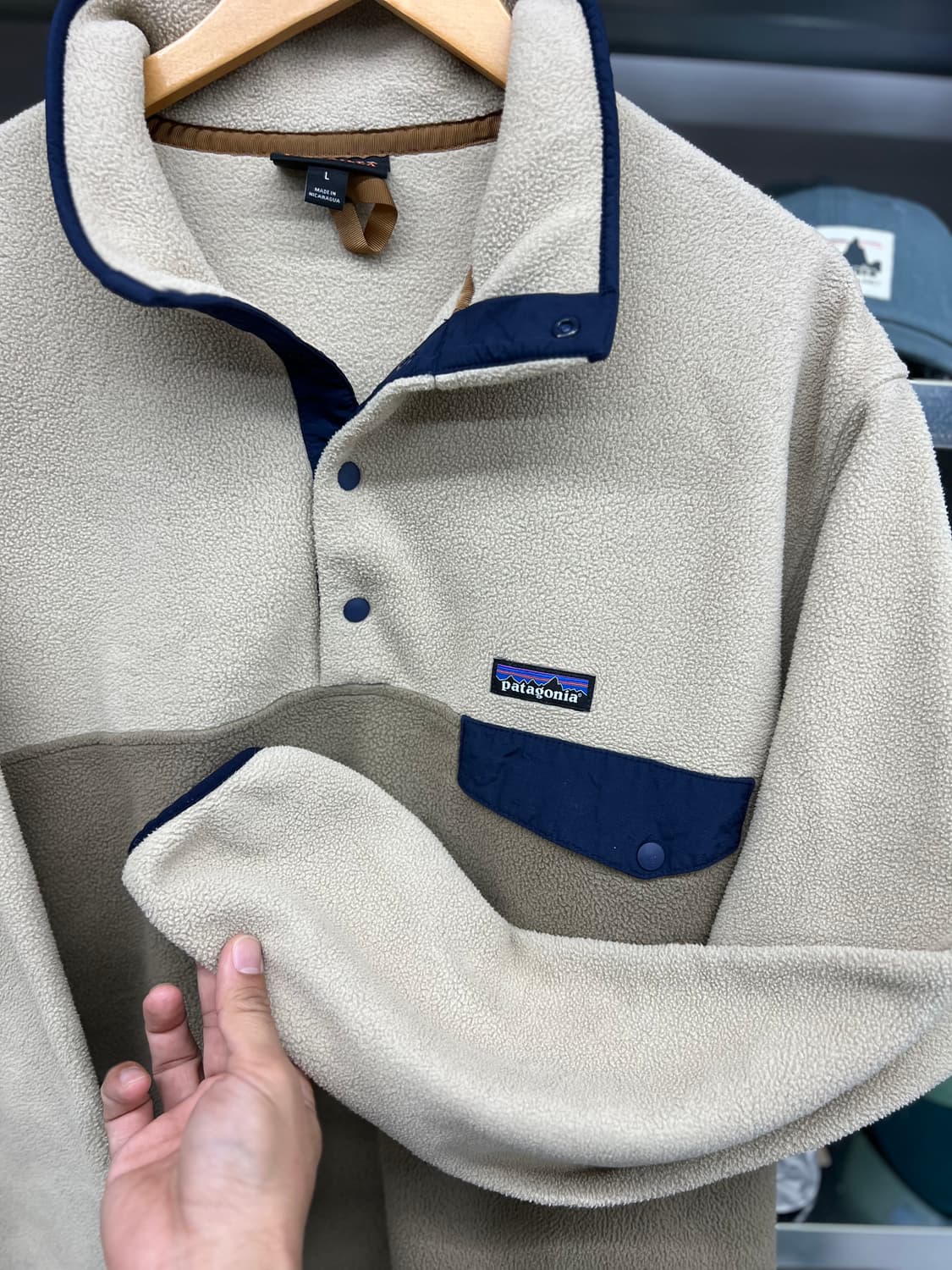 파타고니아 신칠라 스냅-T 풀오버 ( L )  ASH TAN  상품이미지5