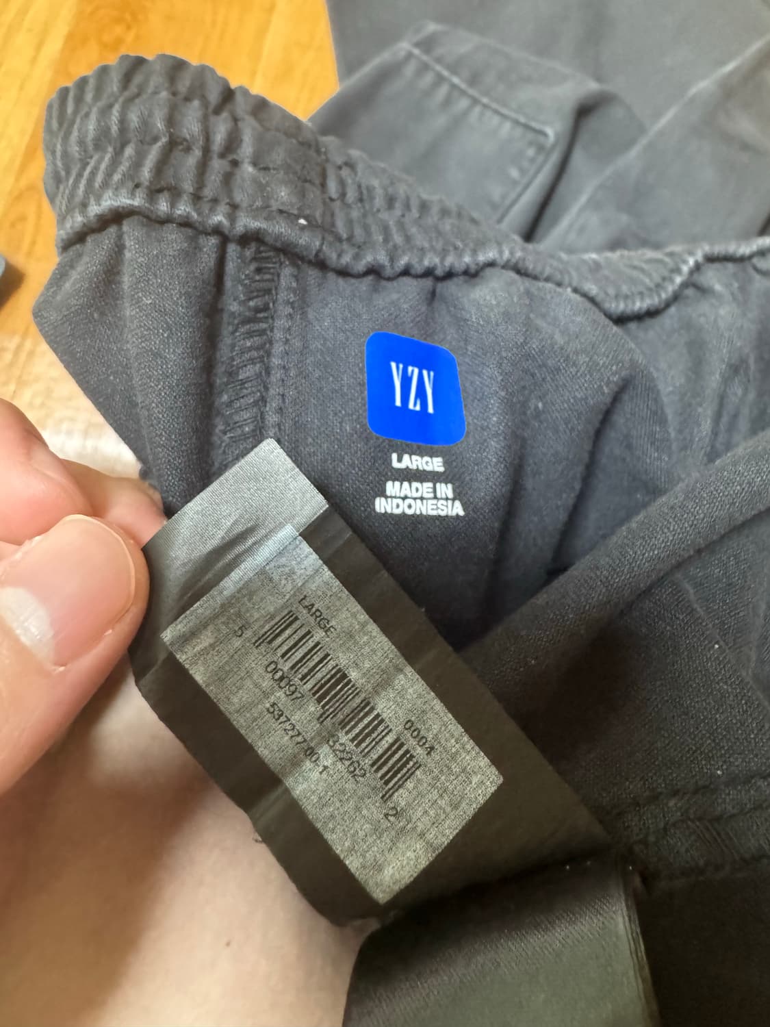 이지 갭 엔지니어드 바이 발렌시아가 사틴 카고 팬츠 블랙 상품이미지3