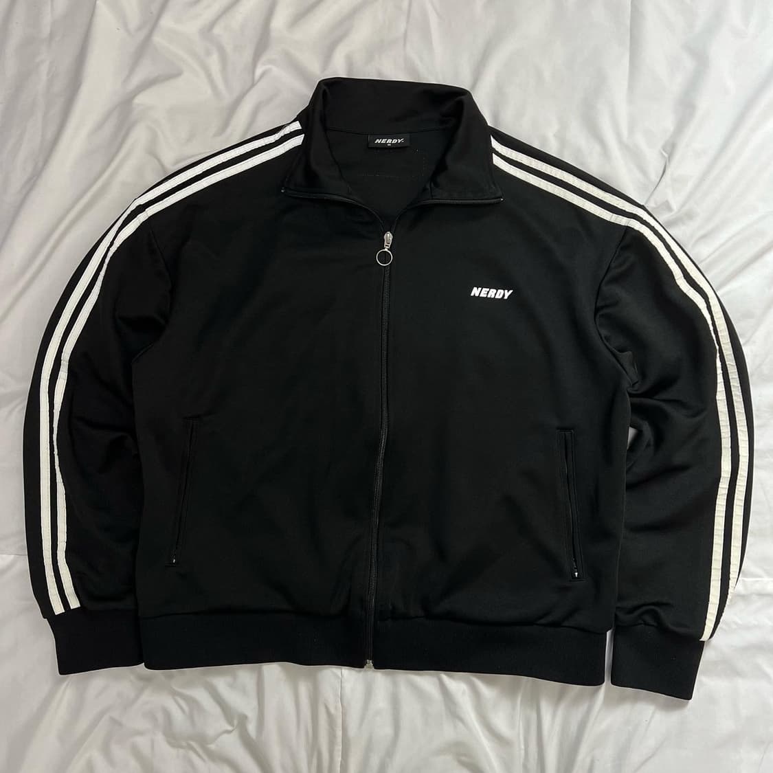 새상품급 널디 트랙탑 상품이미지3