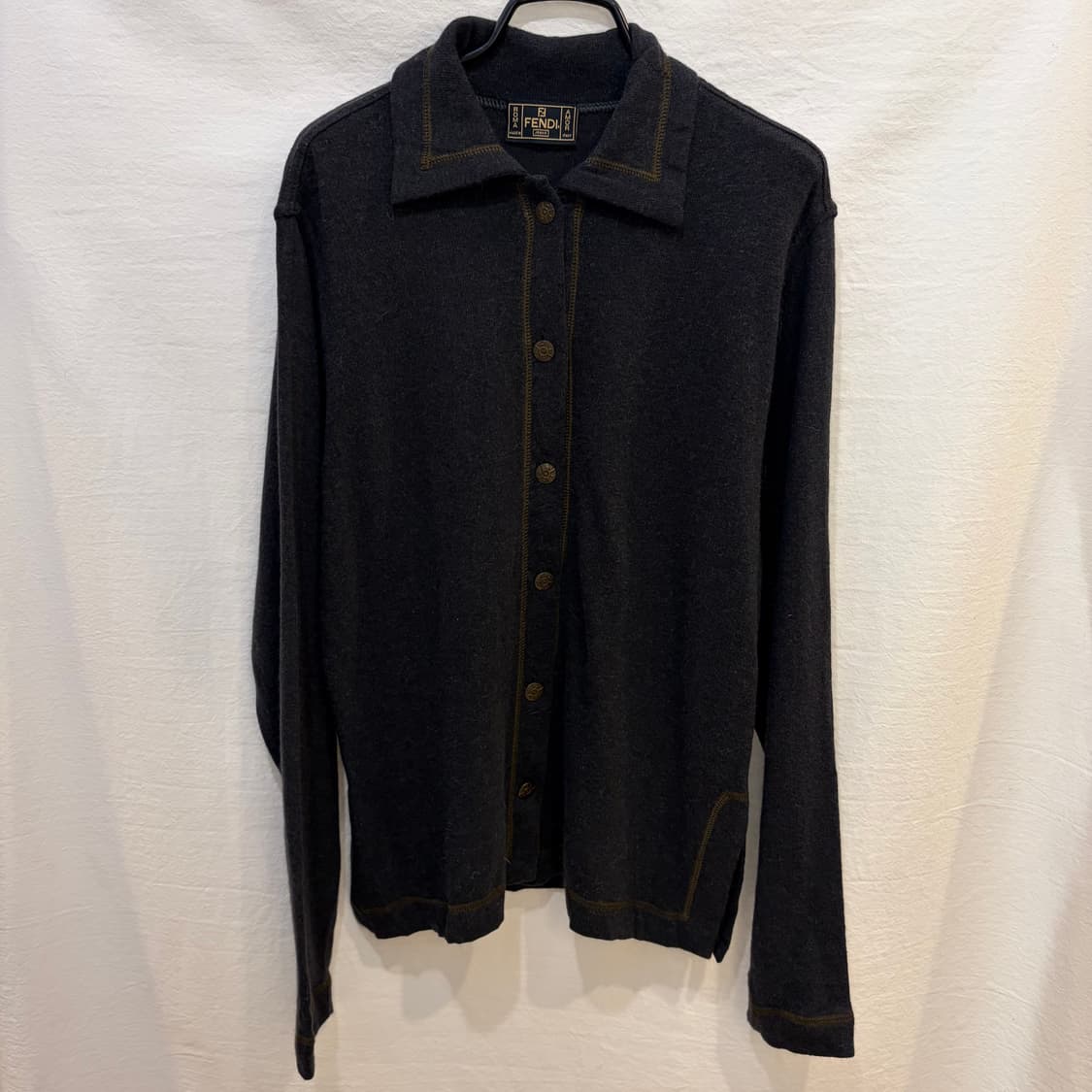 펜디 카라 니트 가디건 상품이미지1