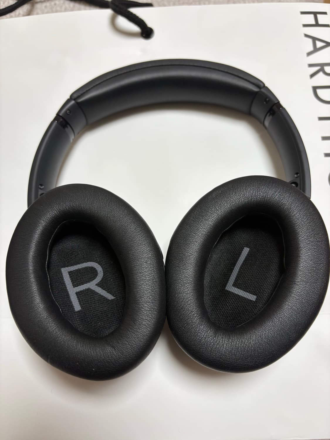 보스 QC45 노이즈캔슬링 무선 헤드폰 상품이미지7