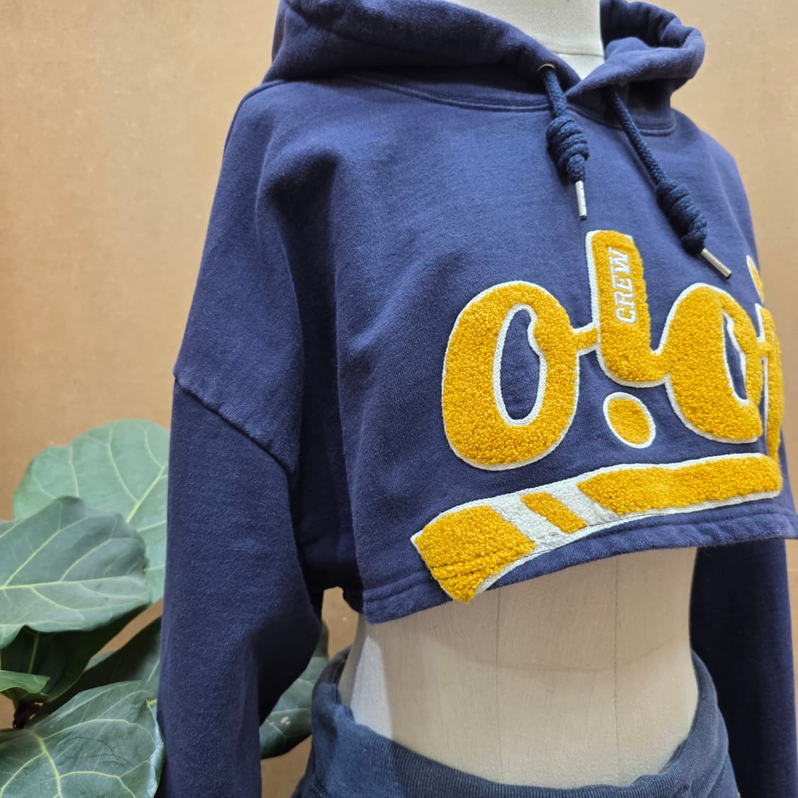 오아이오아이 언더붑 크롭탑 후드티 상품이미지3