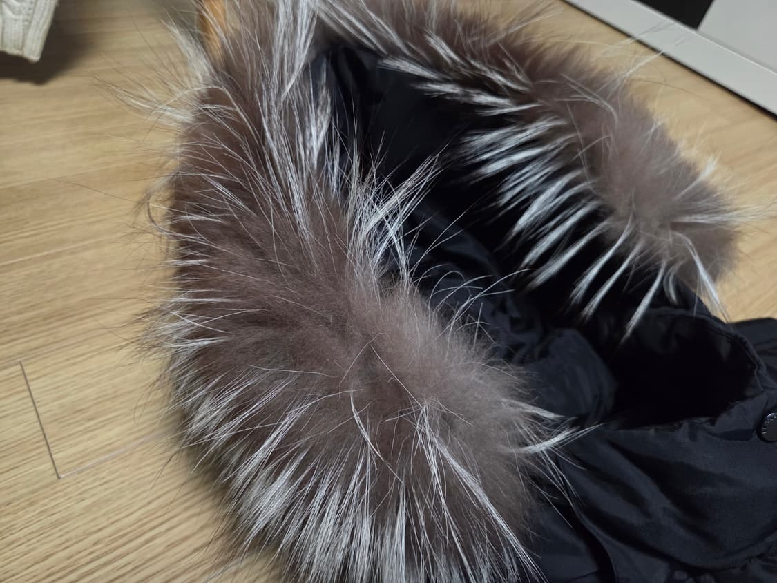 빈폴 레이디 레빗 폭스퍼 구스다운 롱 패딩 점퍼  상품이미지3