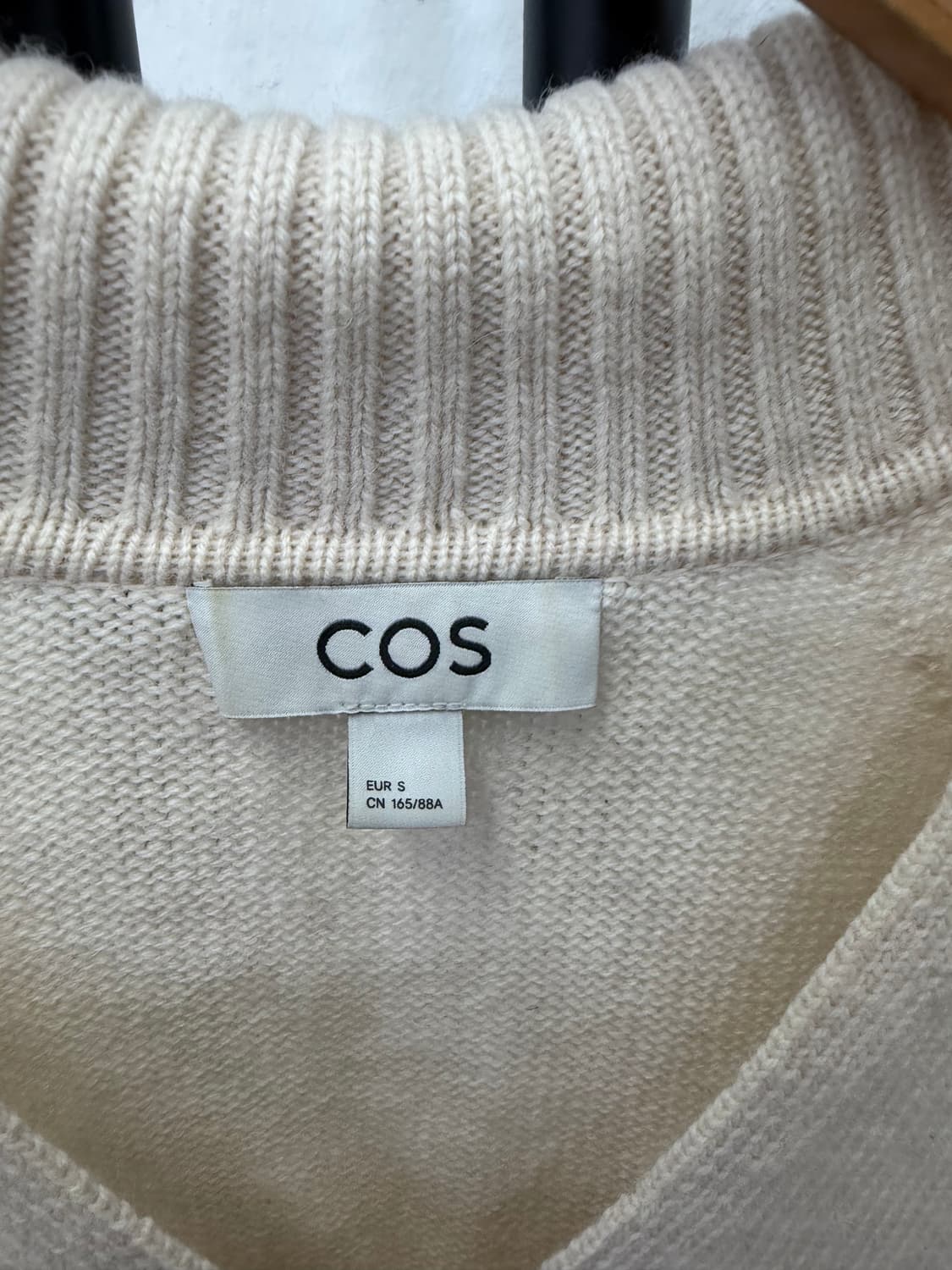 정품) COS 코스 오버사이즈 브이넥 니트 S 상품이미지6