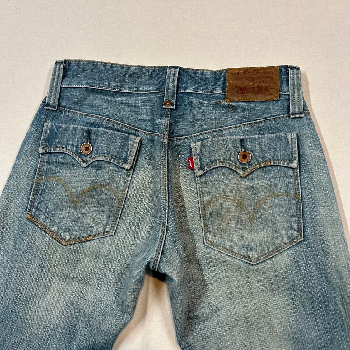 32inch) 리바이스 701 슬림 스트레이트 데님 청바지 상품이미지2