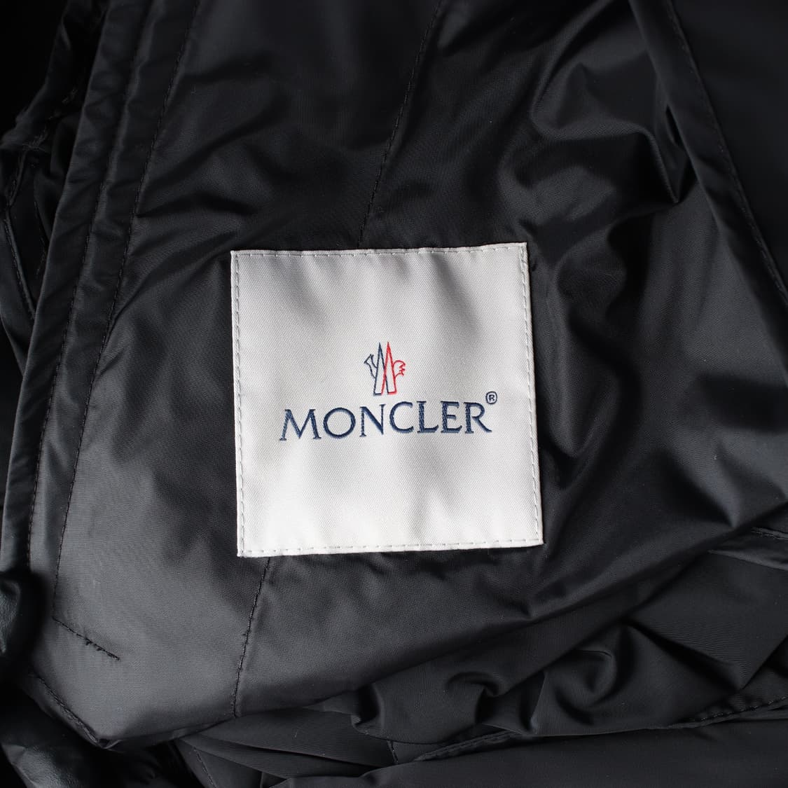 몽클레어 DISTHENE 디스텔론 후드 바람막이 재킷 상품이미지4