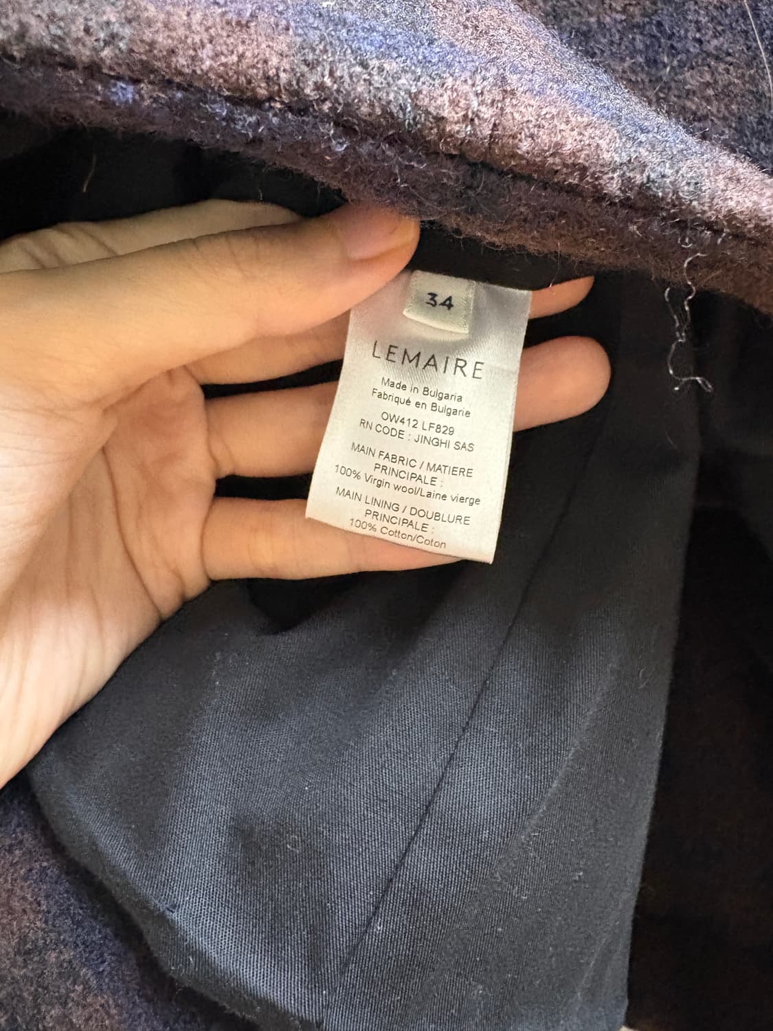 Lemaire check belted coat 판매합니다. 상품이미지3