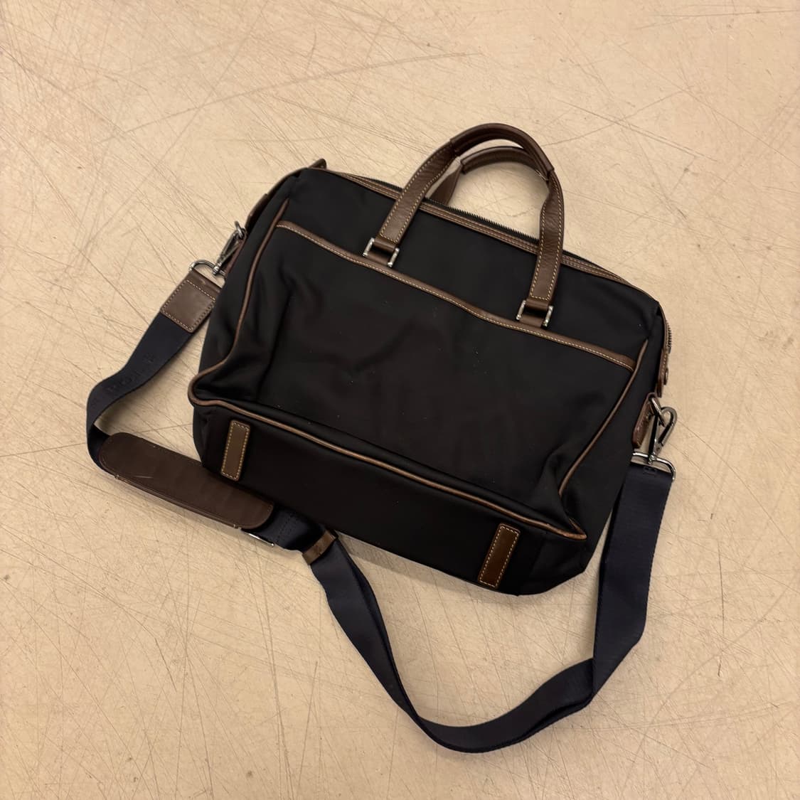 빈폴 체크 레더 크로스백 상품이미지3