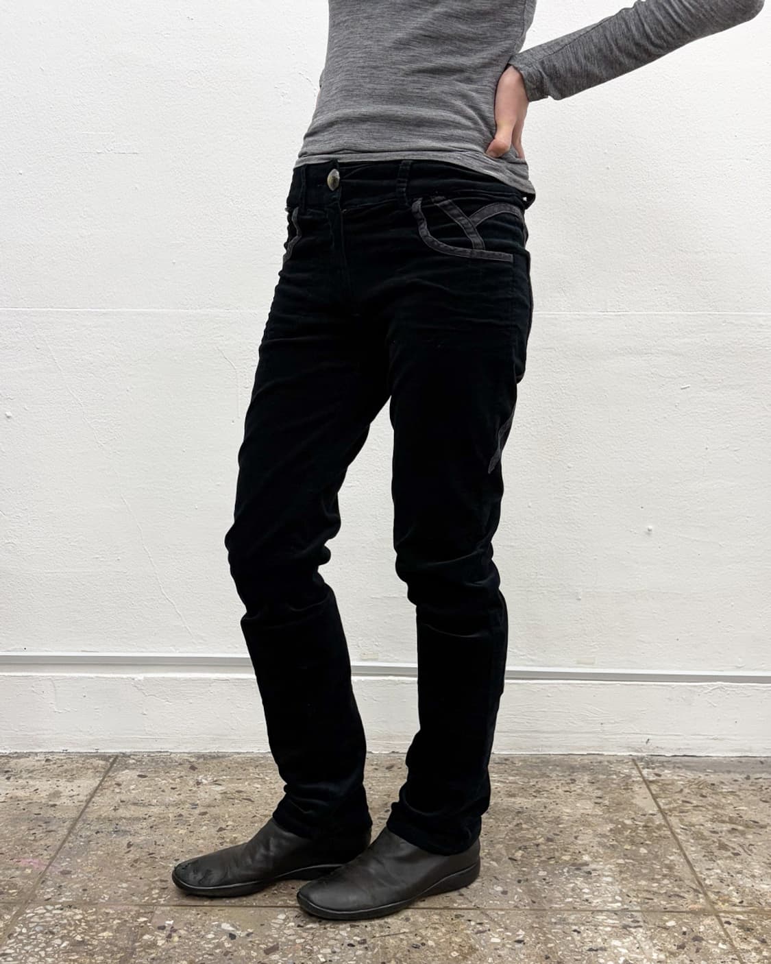 알레산드로 드 베네드띠 파이핑 디테일 코듀로이 팬츠 상품이미지3