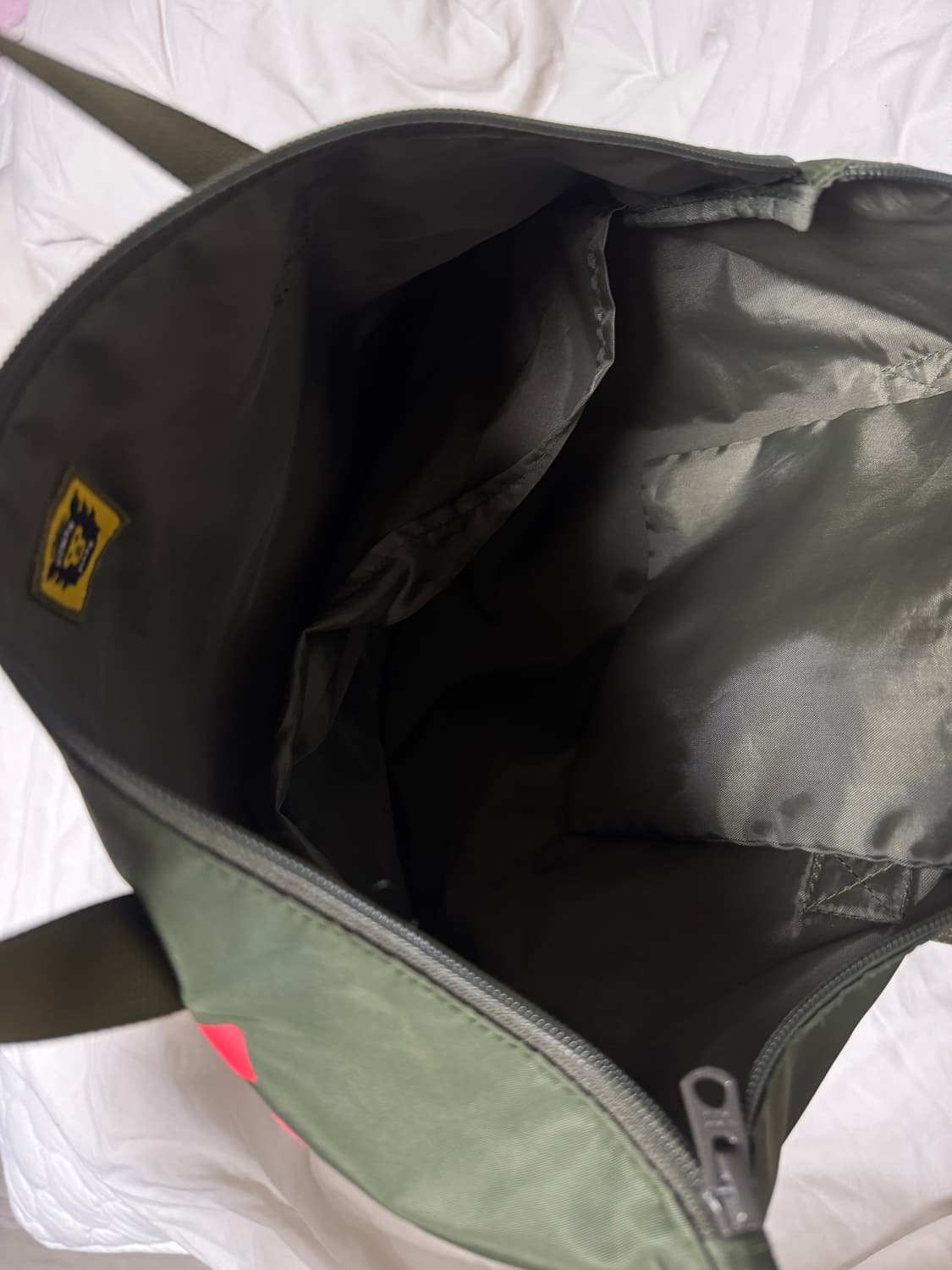 휴먼메이드 헬멧백 humanmade helmet bag olive 상품이미지3