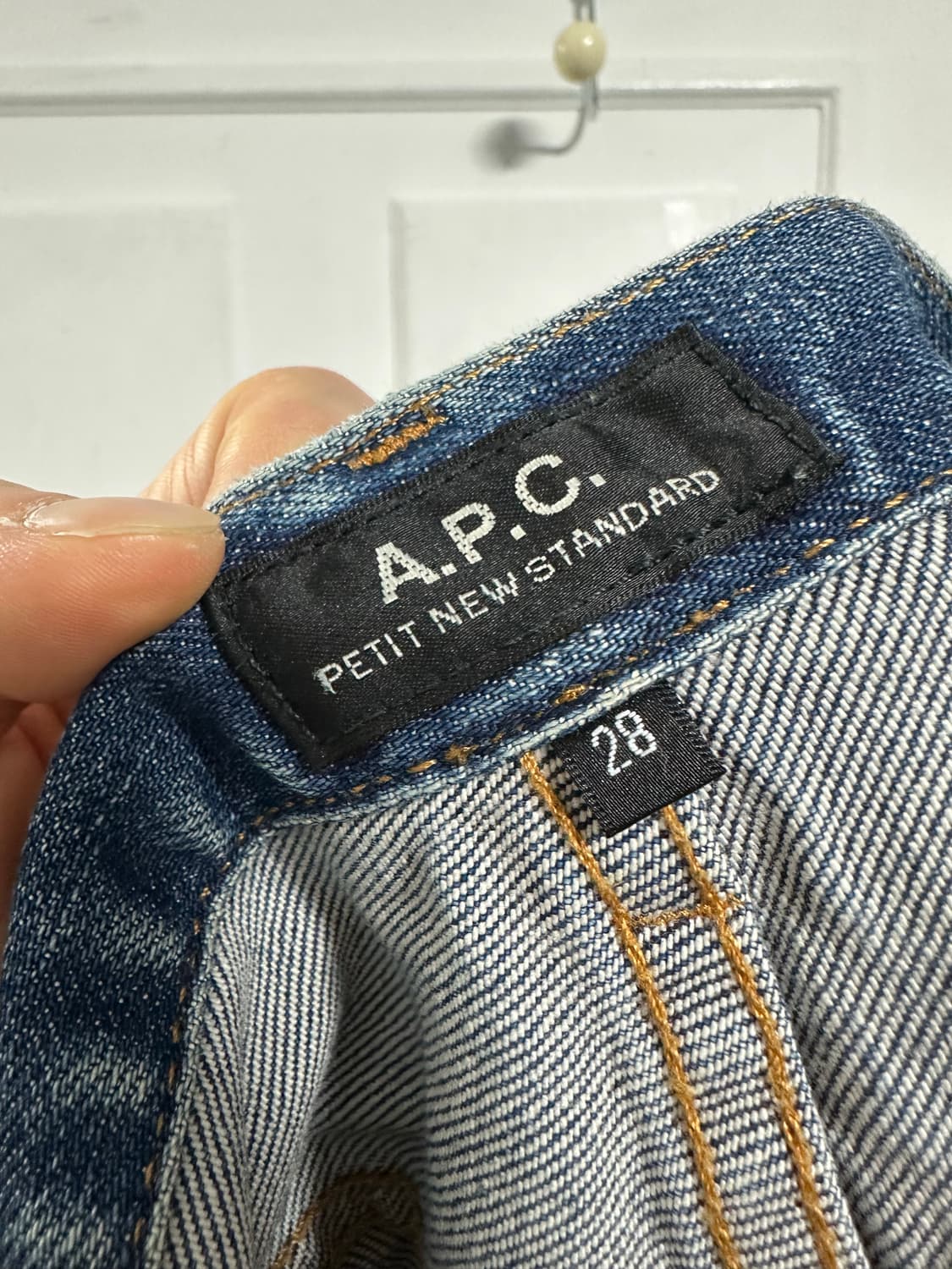 아페쎄 APC 쁘띠 뉴 스탠다드 데님 팬츠 상품이미지3