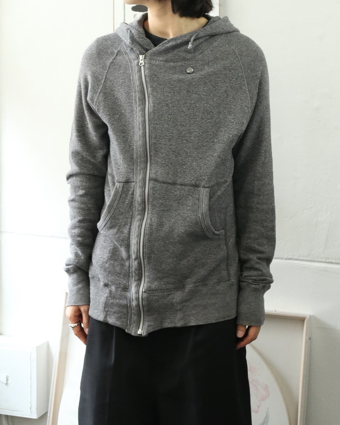 카반 드 주카 비대칭 후드 집업 자켓  상품이미지2