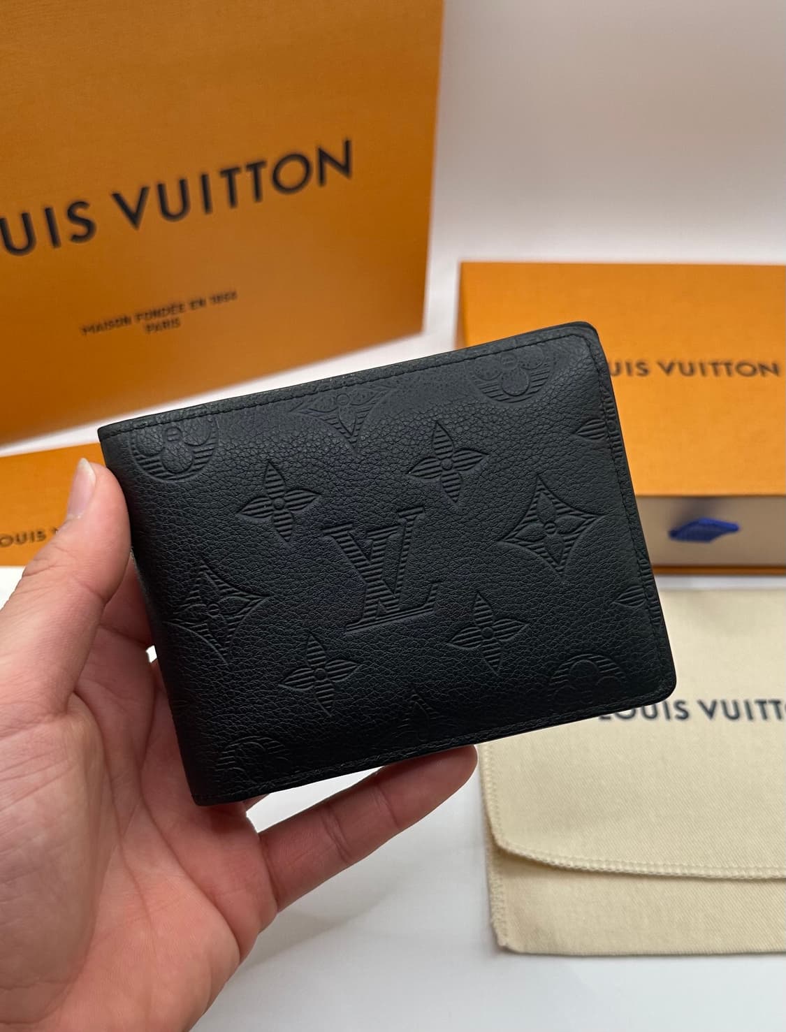 루이비통 쉐도우 반지갑 상품이미지1