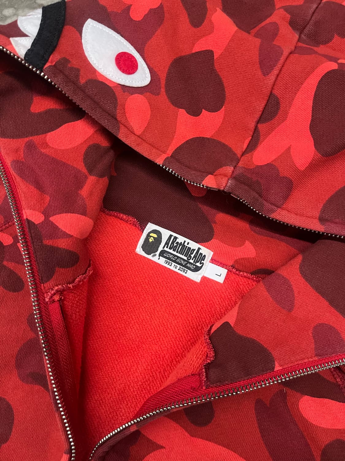 베이프 샤크후드 레드카모 L  상품이미지5