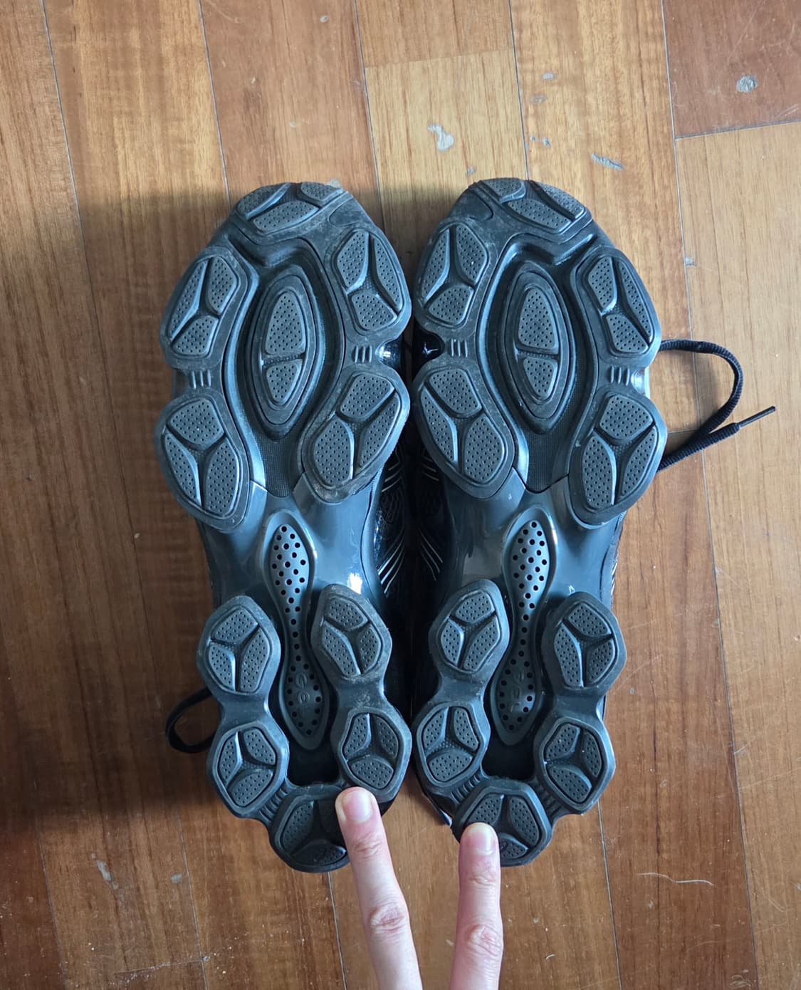 아식스 젤 퀀텀 키네틱 그래파이트 그레이 블랙 (285) 상품이미지5