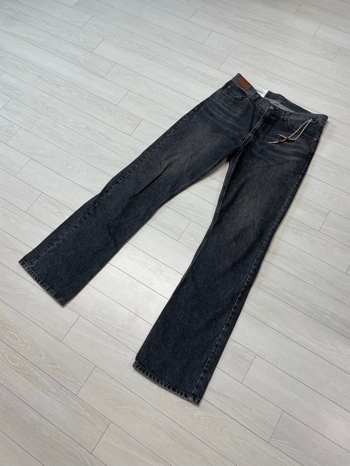 뉴 아메리카 스트레이트 진 (APA413M) – BLACK 판매합니다   상품이미지1