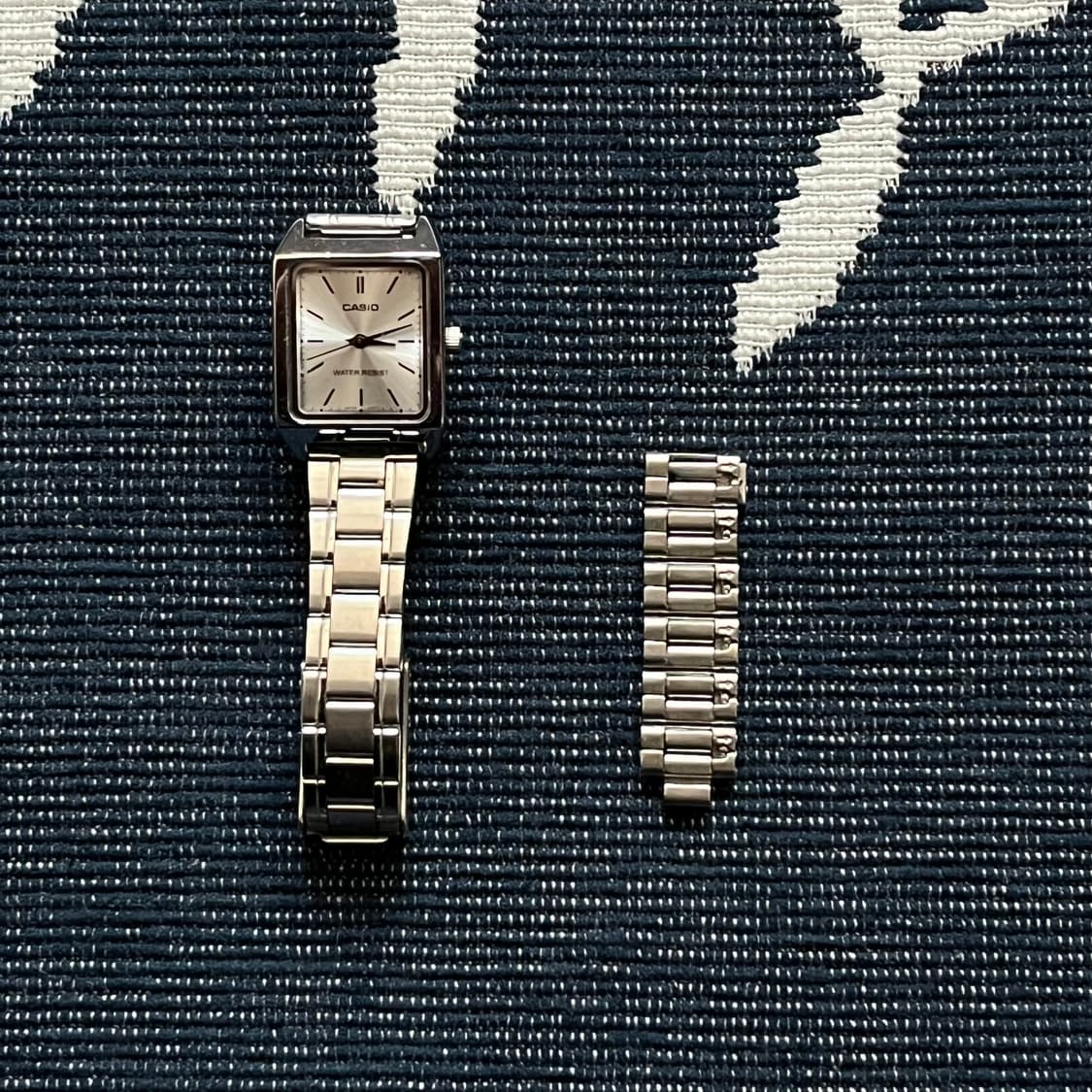 카시오 빈티지 사각 메탈 시계 상품이미지1