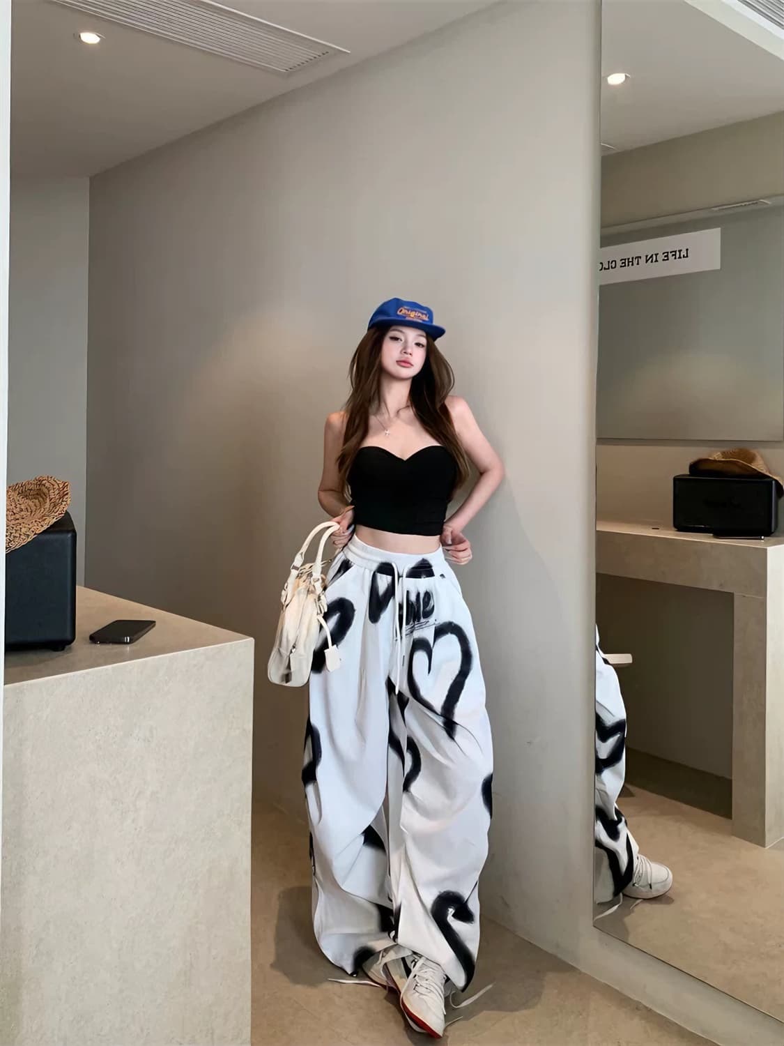 하트 스프레이 라카 프린팅 조거 팬츠 상품이미지1