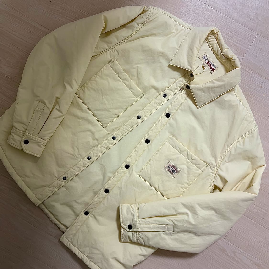 스투시 패디드 테크 오버 셔츠 내츄럴 상품이미지1